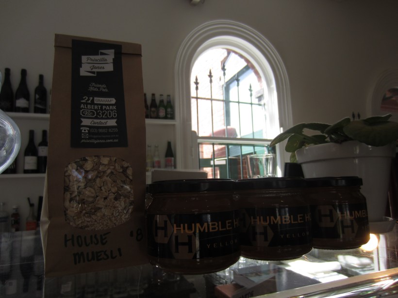 And it's just like honeeey, when your love comes over meee...